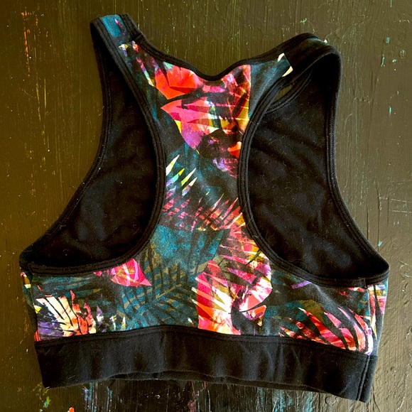 VS PINK Tropical Print Sports Bra - Size Small - Picture 2 of 5
